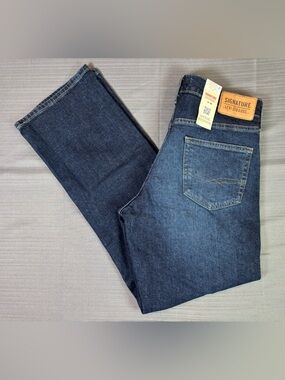Levi’s Signature Jeans Mens 31x30 Relaxed Fit Dark Wash NWT Stretch Denim